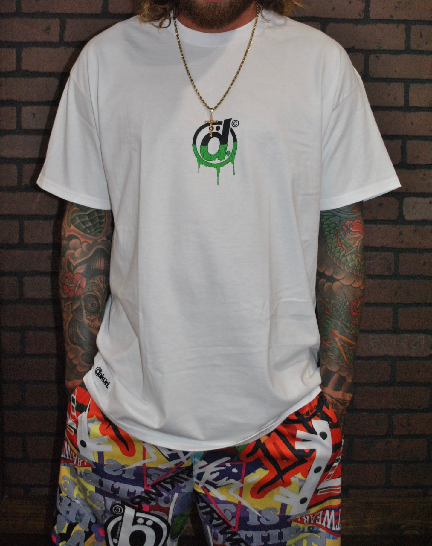 White dripset logo tshirt