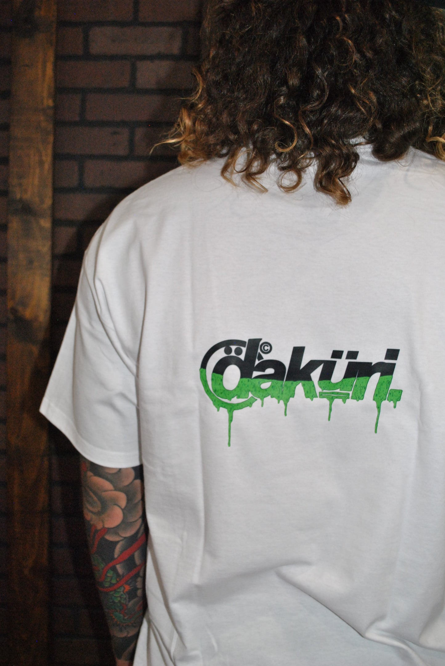 White dripset logo tshirt