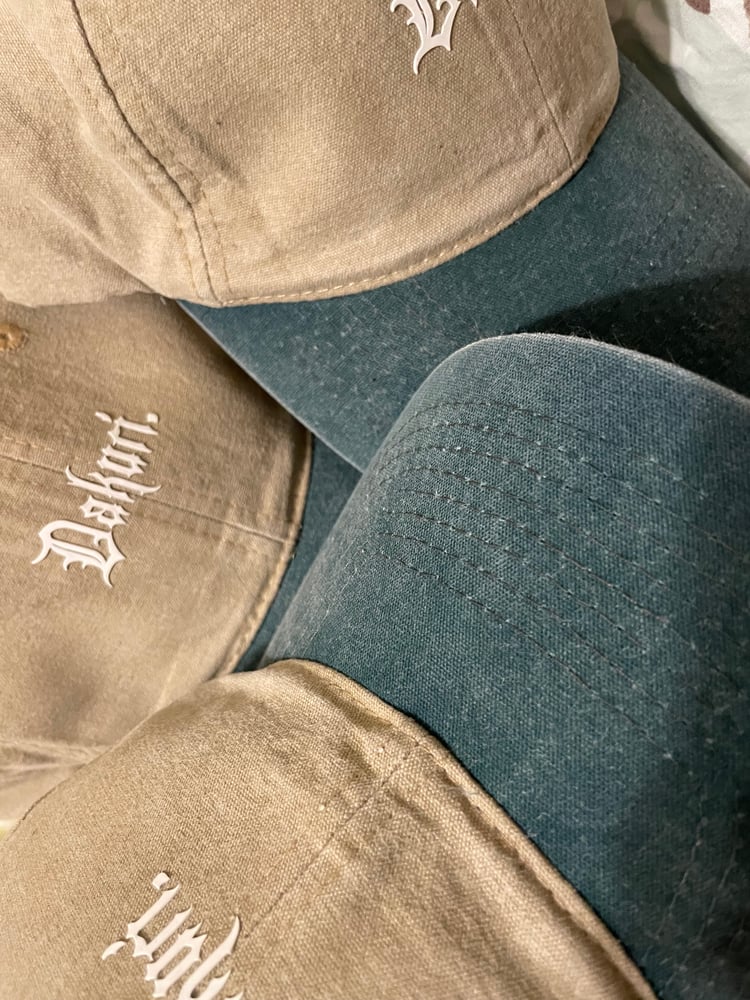Unbleached "Goth Font" Daküri hat