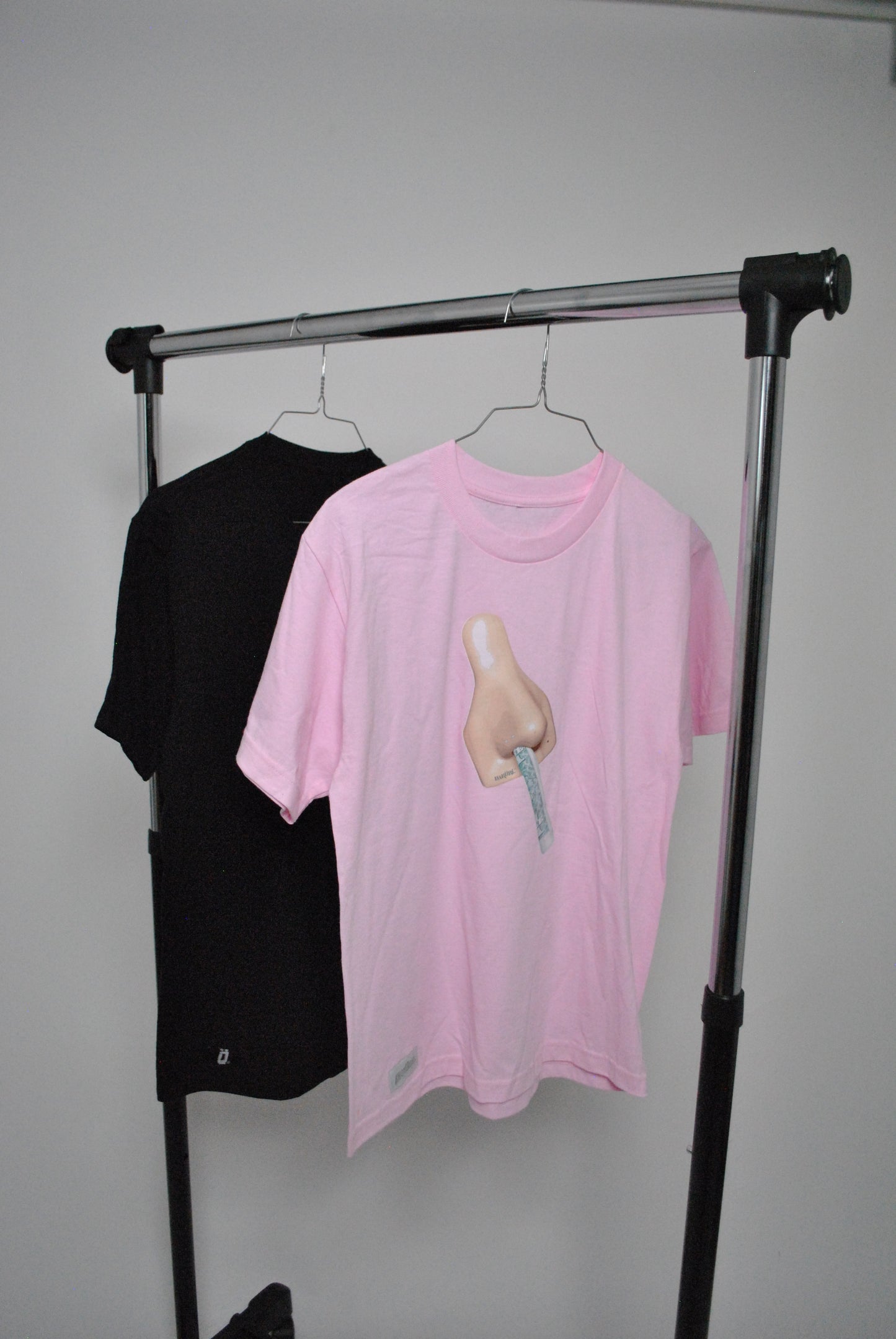Black "Chillionaires" Tshirt