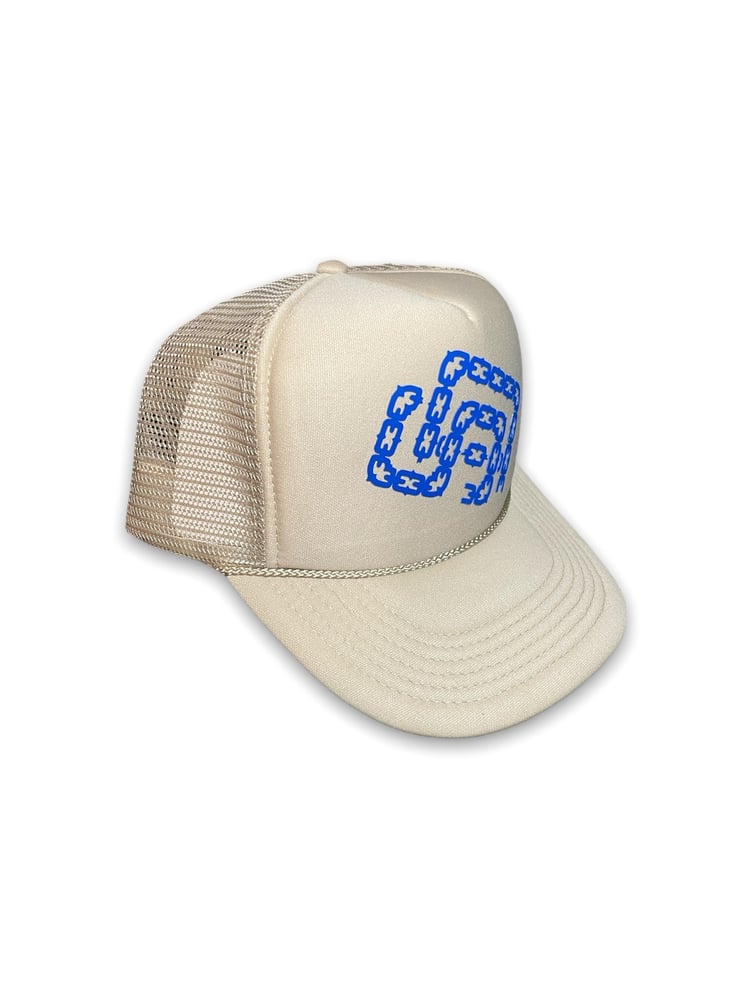 Light Cream & Royal Blue SD Tilted logo Palmtrees Trucker