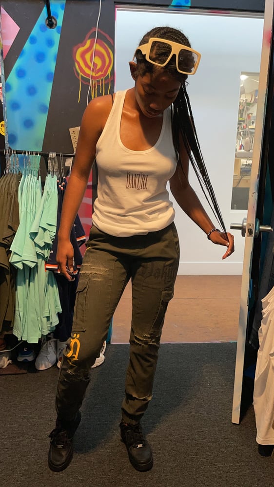 Women's Daküri Velvet Magazine Tank Top (white)