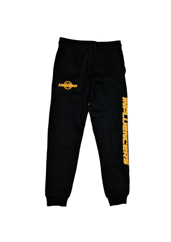 Worldwide Influencers 2.0 Hoodie & Jogger set